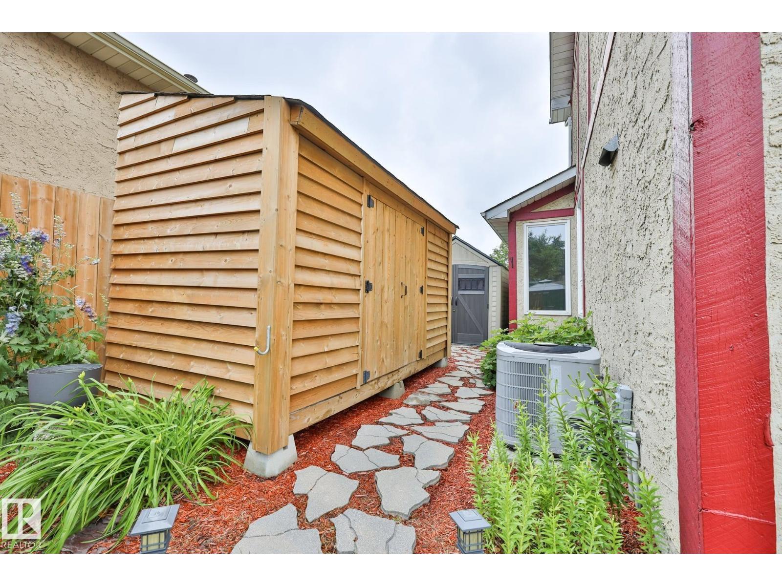 441 WOODVALE RD E NW - 41