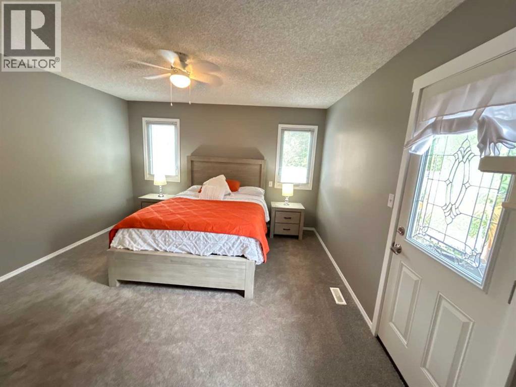 1332 17 Street SE - 20