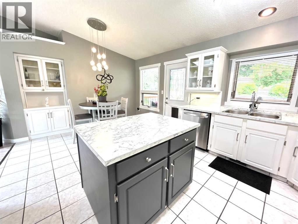 1332 17 Street SE - 5