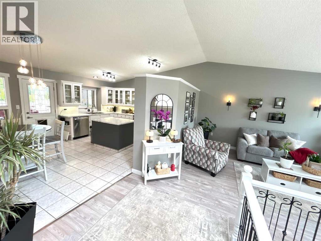 1332 17 Street SE - 10