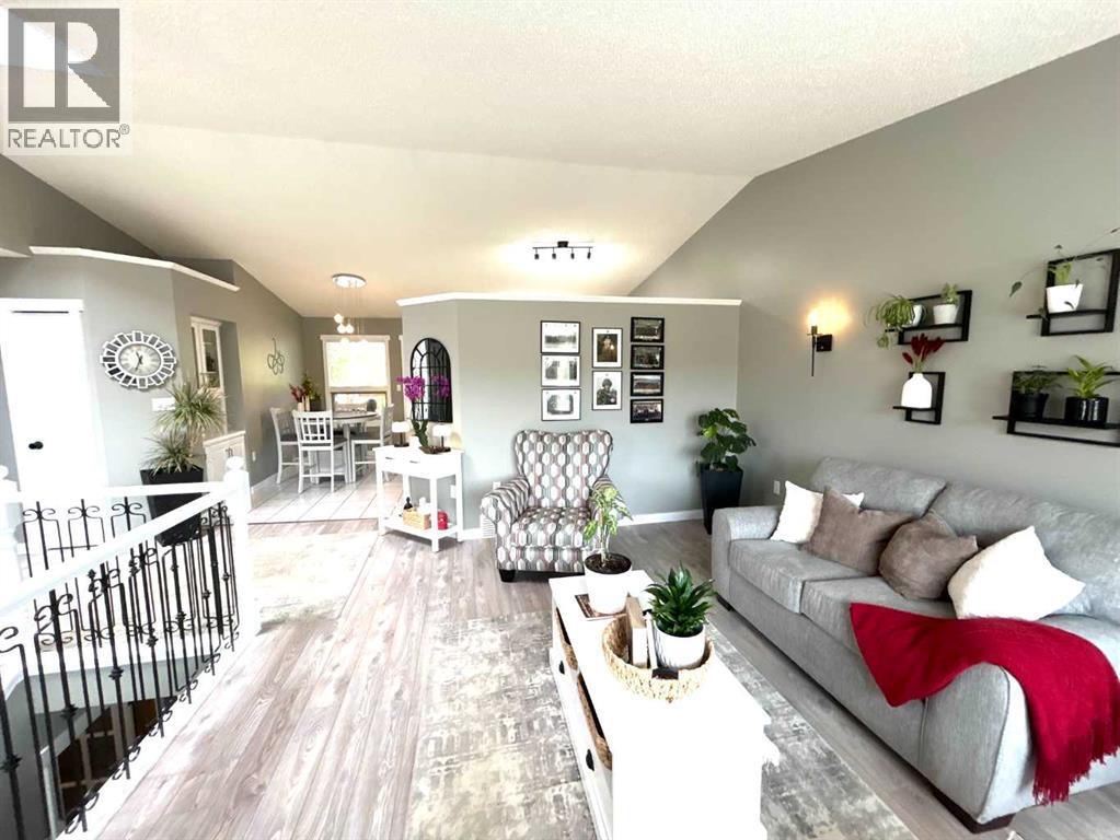 1332 17 Street SE - 12