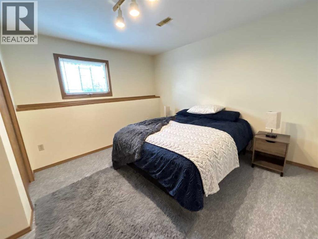1332 17 Street SE - 31