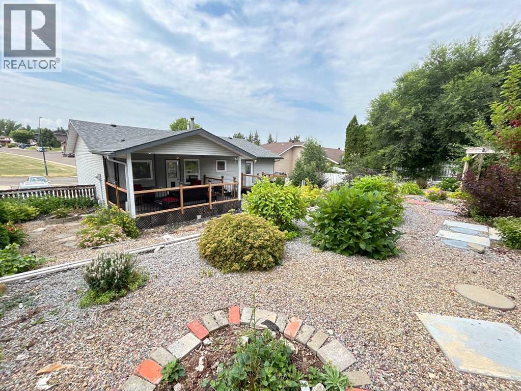 1332 17 Street SE - 37