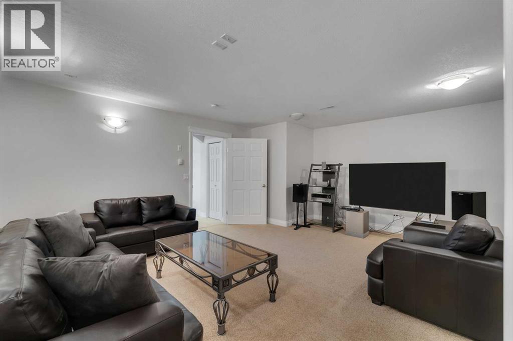113127 450 Avenue E - 41
