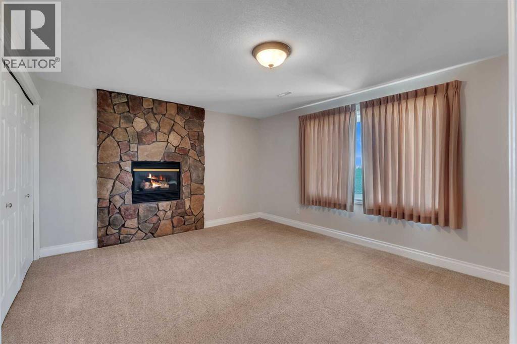 113127 450 Avenue E - 45