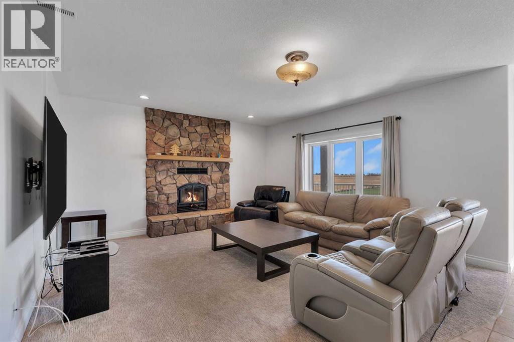 113127 450 Avenue E - 19