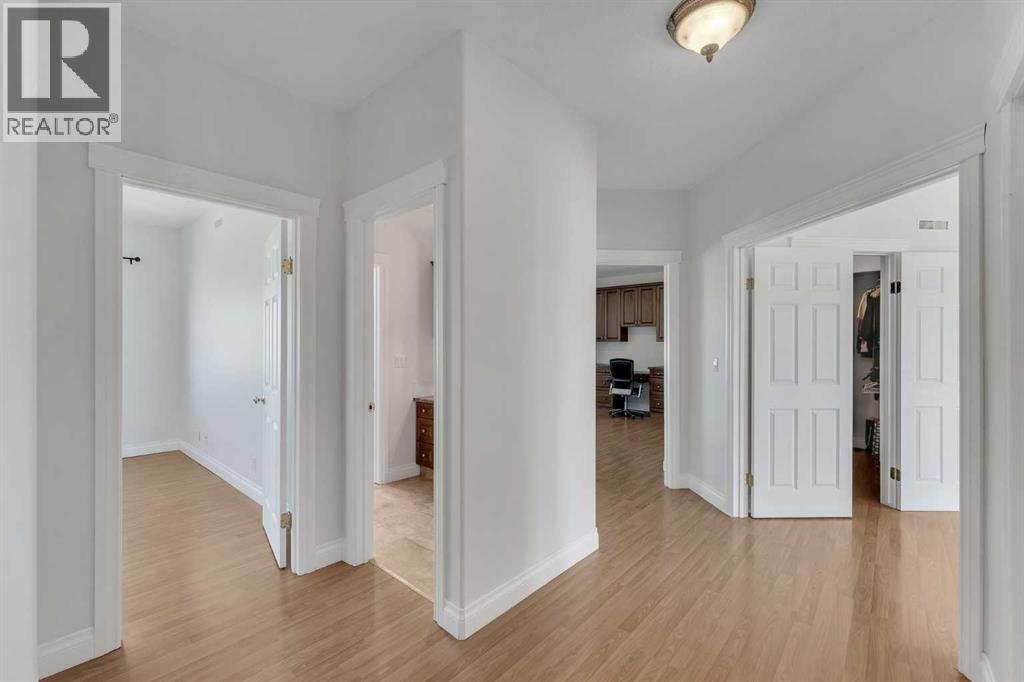 113127 450 Avenue E - 26
