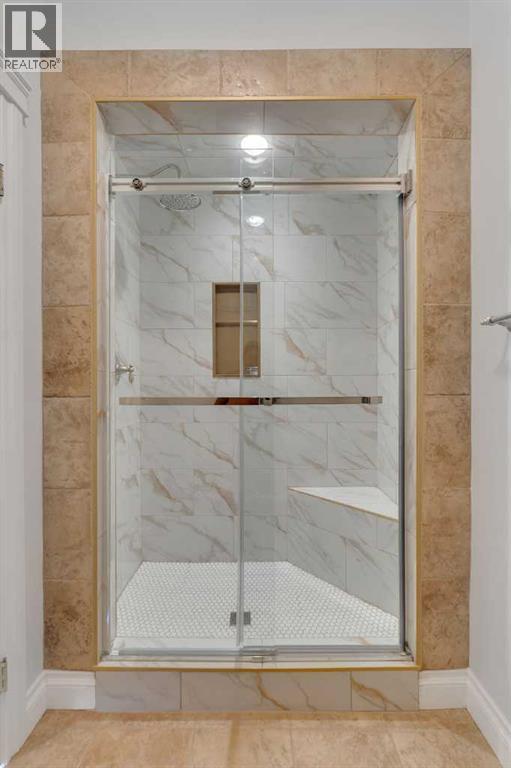 113127 450 Avenue E - 31