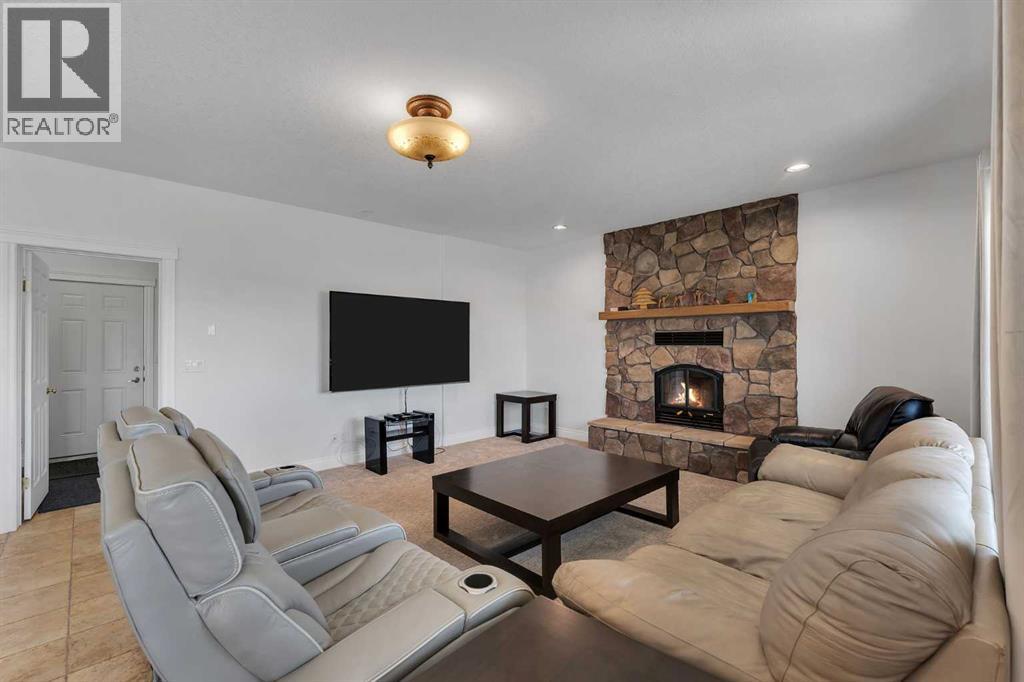 113127 450 Avenue E - 20
