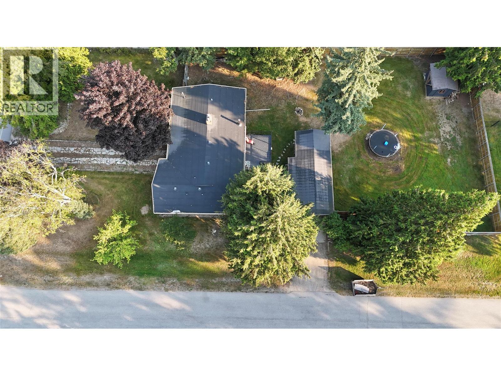 1888 Airport Way, Revelstoke