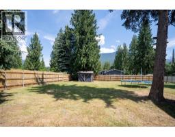 1888 Airport Way, Revelstoke, BC V0E2S0 Photo 38