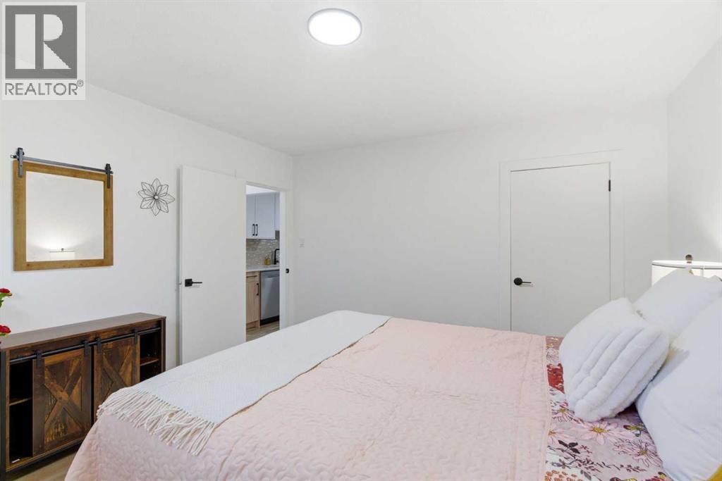 3615 1 Street NE - 28
