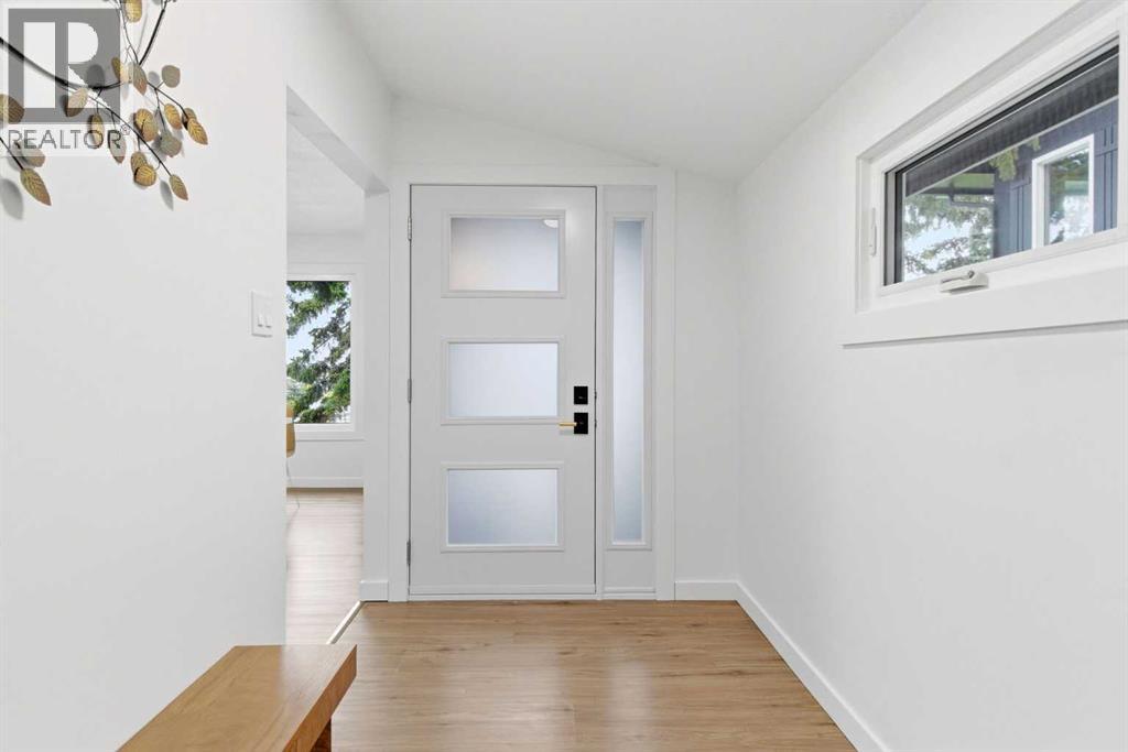 3615 1 Street NE - 5