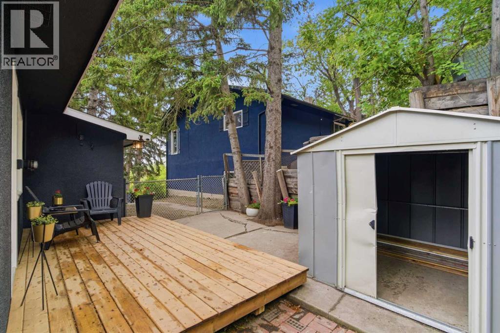 3615 1 Street NE - 45