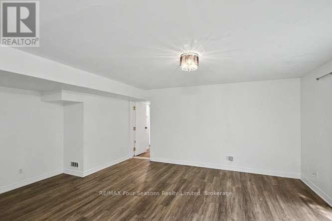 #314 5 DAWSON DRIVE - 20