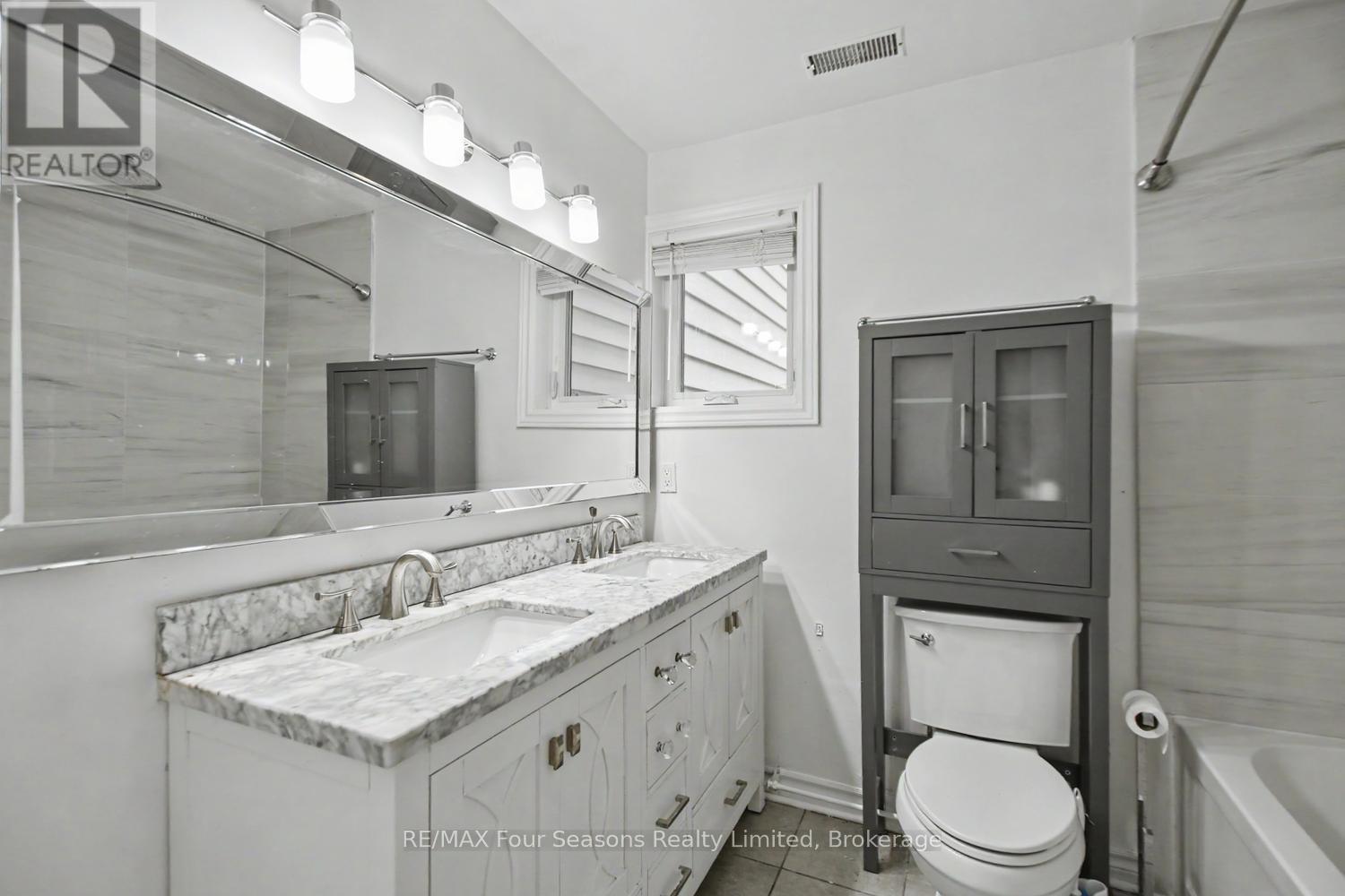 #314 5 DAWSON DRIVE - 17