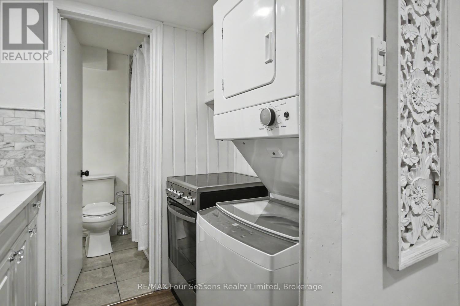 #314 5 DAWSON DRIVE - 33