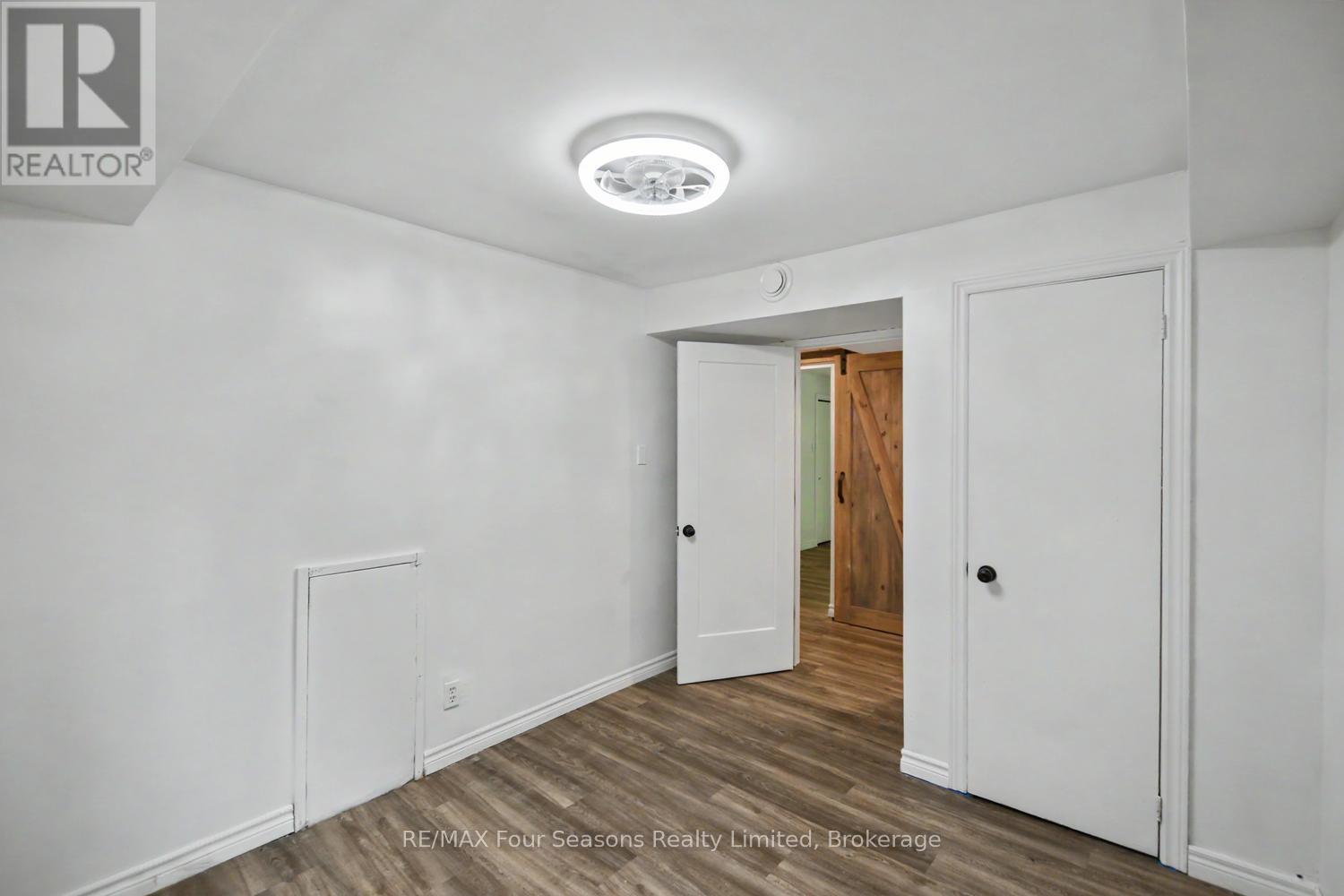 #314 5 DAWSON DRIVE - 39