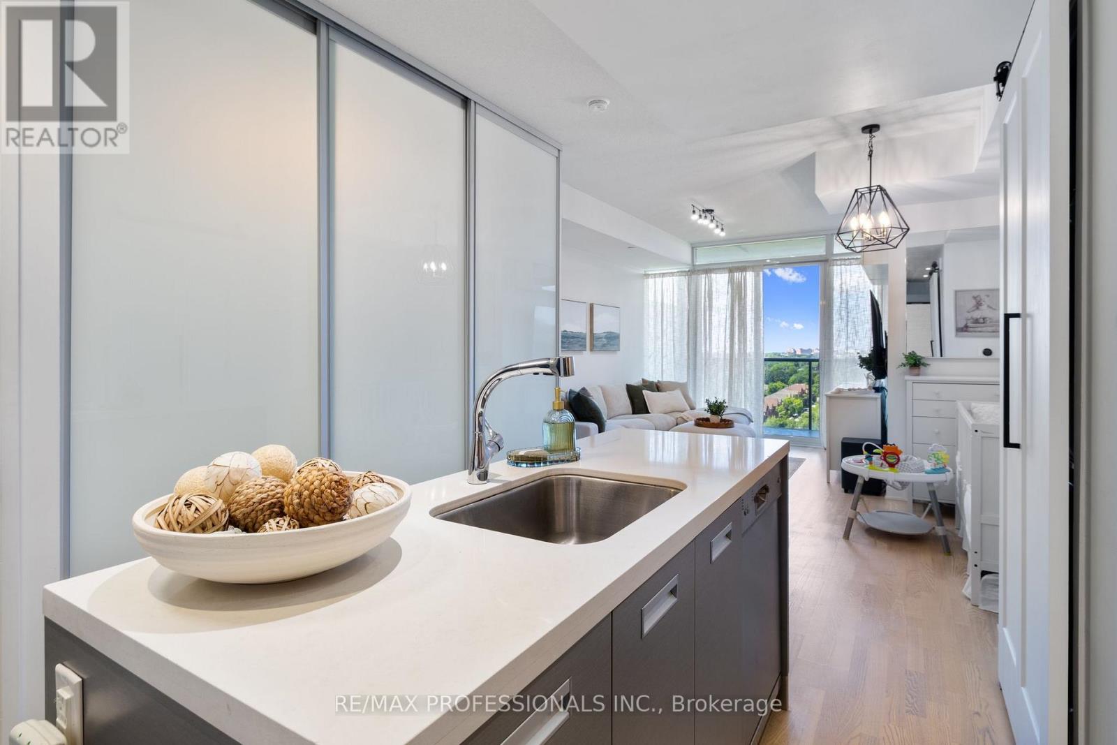 #1502 88 PARK LAWN ROAD - Image 9