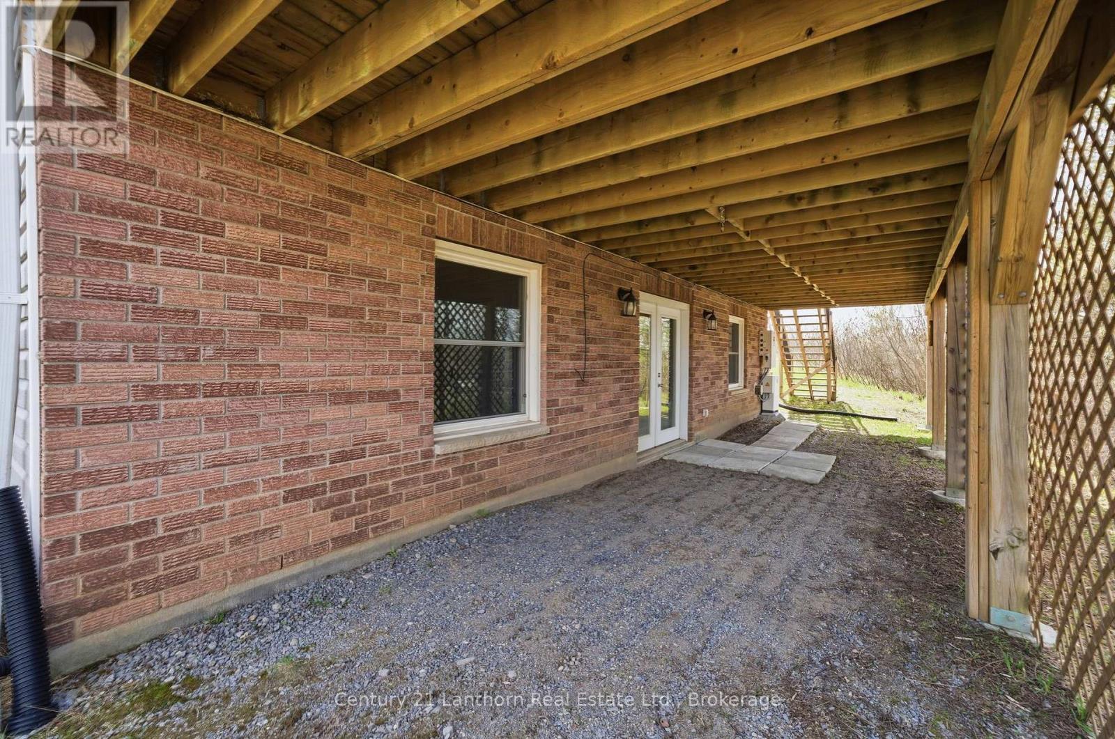 656 A COOPER ROAD - Image 28