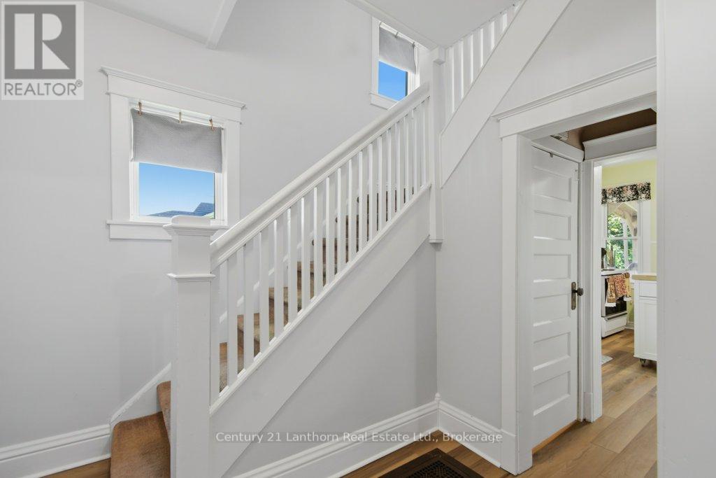 7 PURDY STREET - 16
