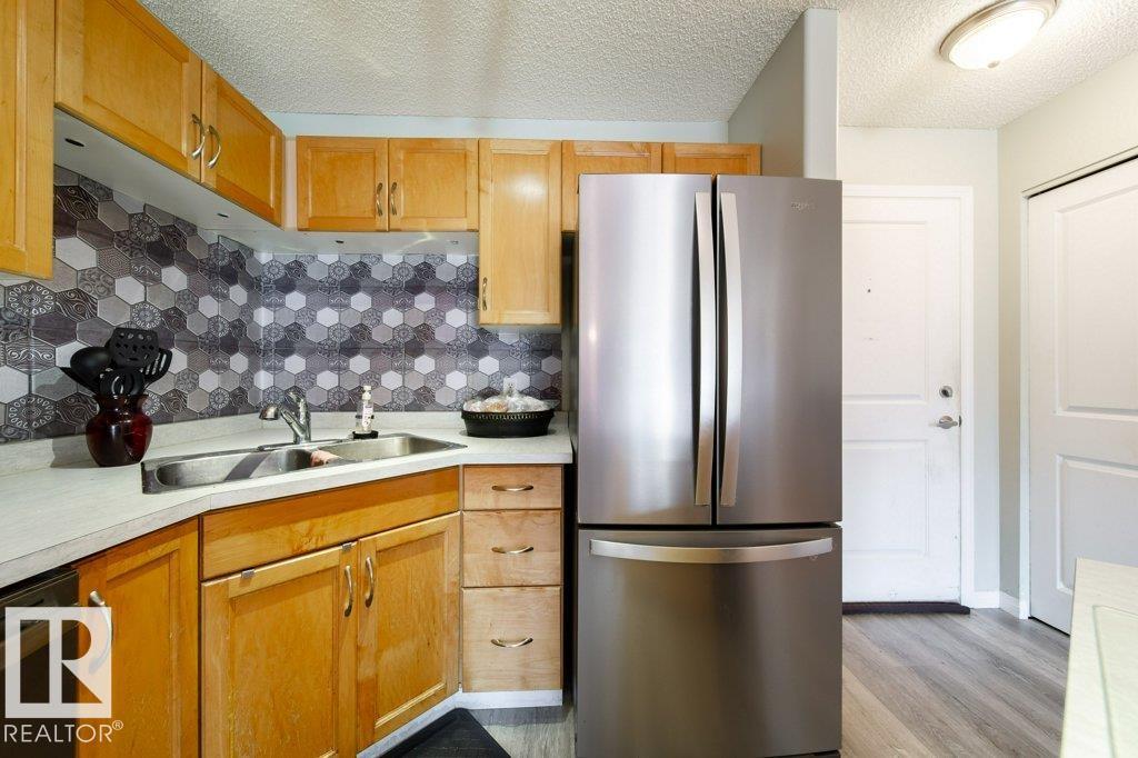 #118 2305 35A AV NW - 9