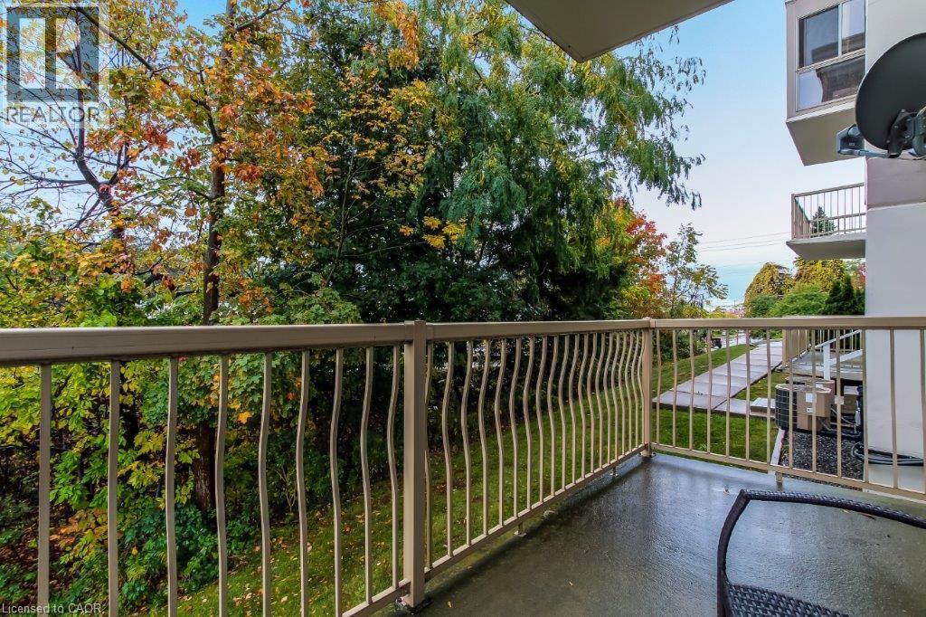 #105 12 ST ANDREW Street - 12