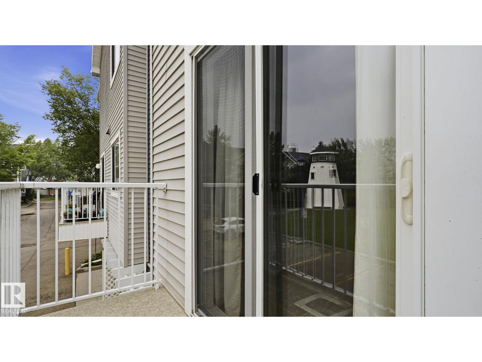 #58 8304 11 AV SW - 29