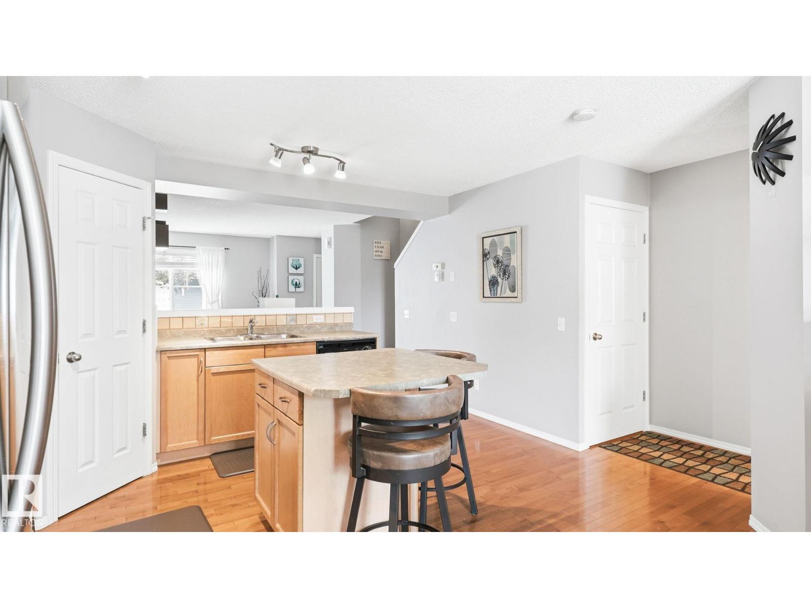 #58 8304 11 AV SW - 14