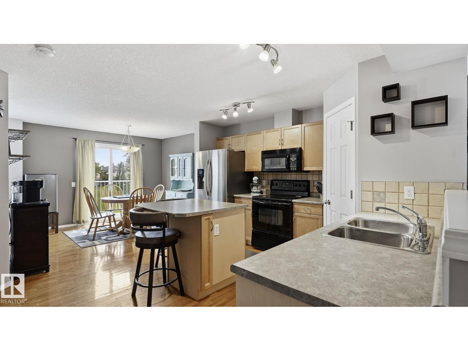 #58 8304 11 AV SW - Image 10