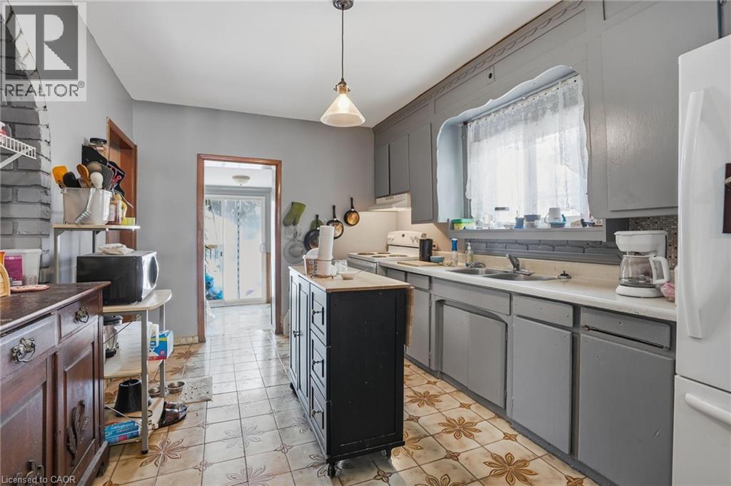 121 GIBSON Avenue - 6