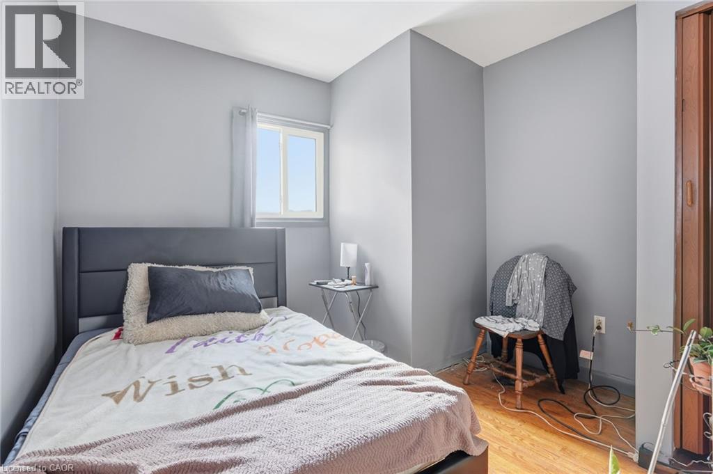 121 GIBSON Avenue - 9