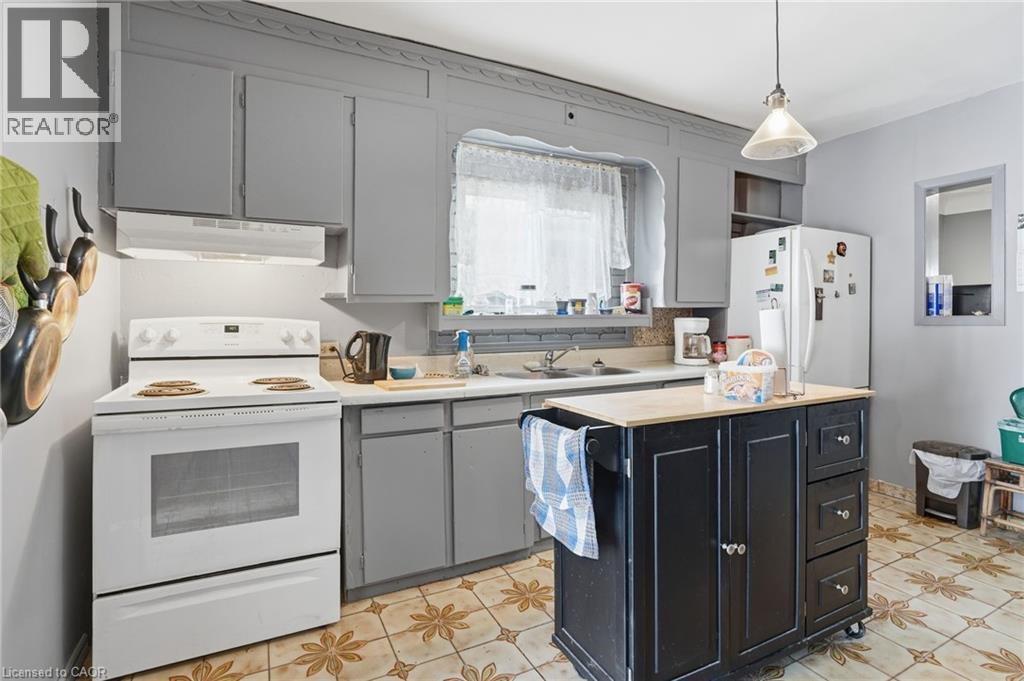 121 GIBSON Avenue - 5
