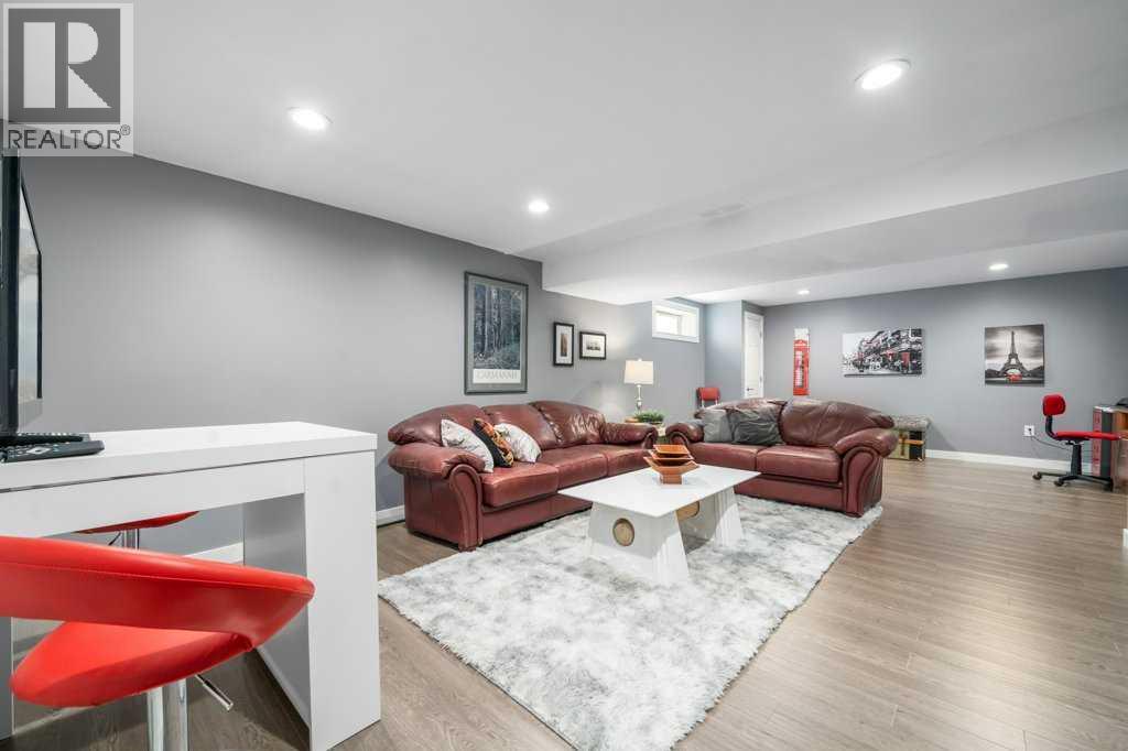 35 Stafford Street SE - 25