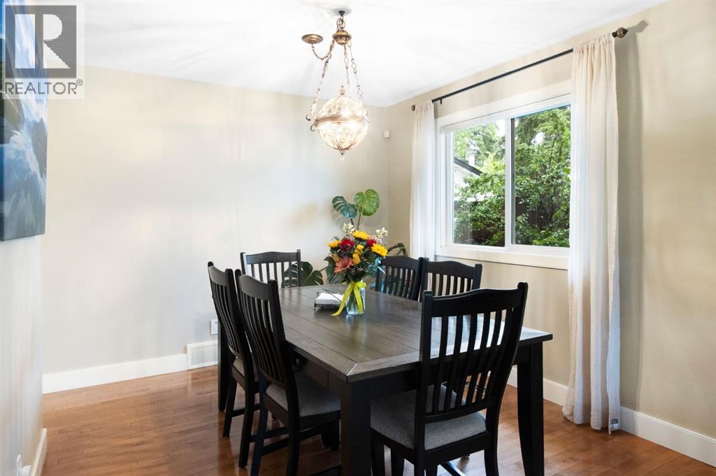 10504 Spadina Drive SW - 12