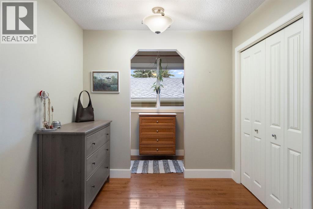 10504 Spadina Drive SW - 22