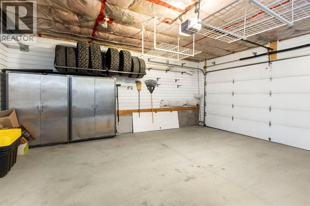10504 Spadina Drive SW - 41
