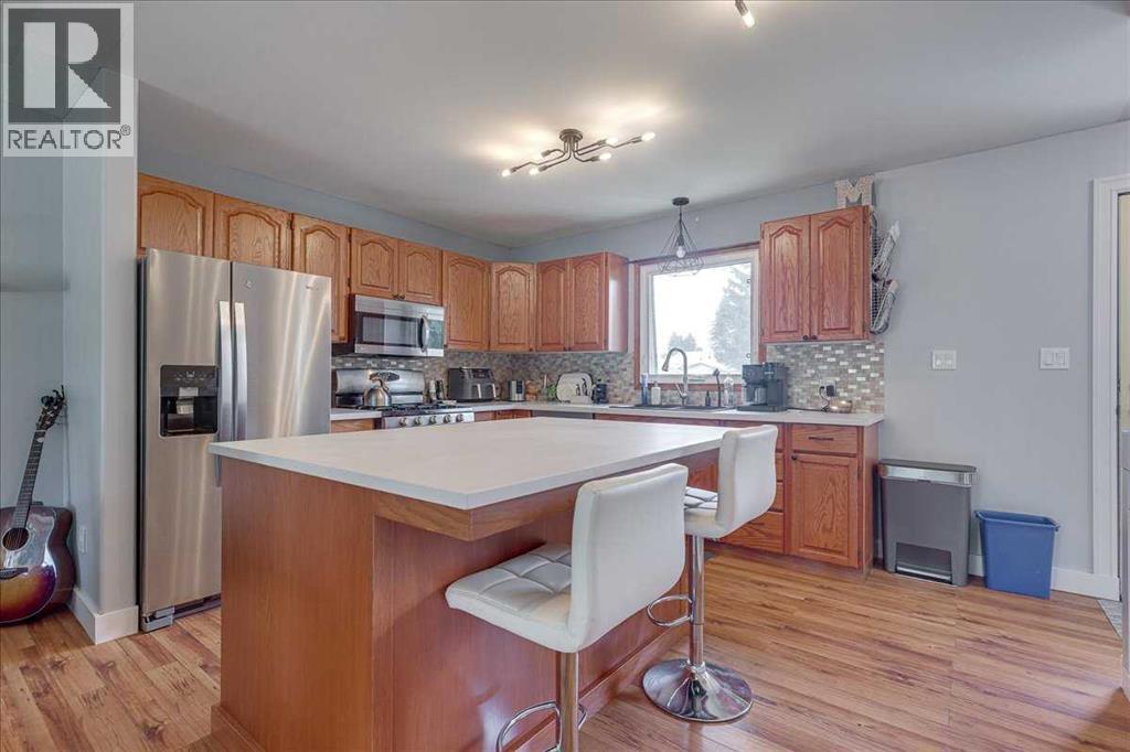4709 55 Avenue - 12