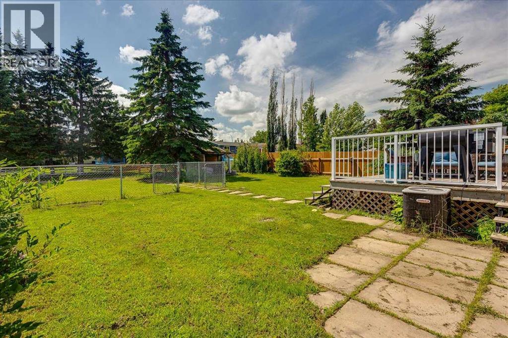 4709 55 Avenue - 42