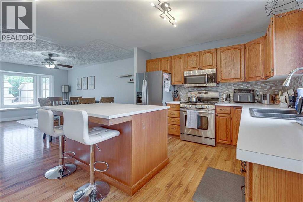 4709 55 Avenue - 13