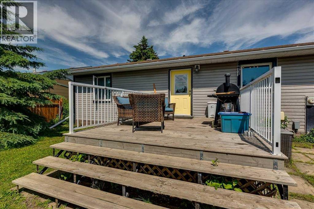 4709 55 Avenue - 44