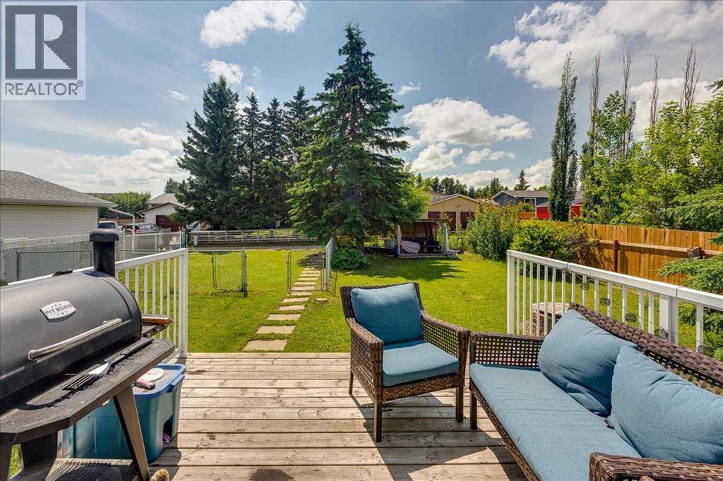 4709 55 Avenue - 46
