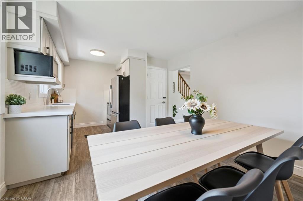 196 WALKER Street - Image 11