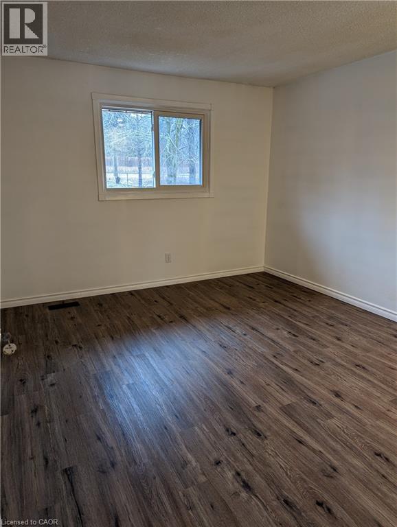 435A MIDWOOD Crescent - 20