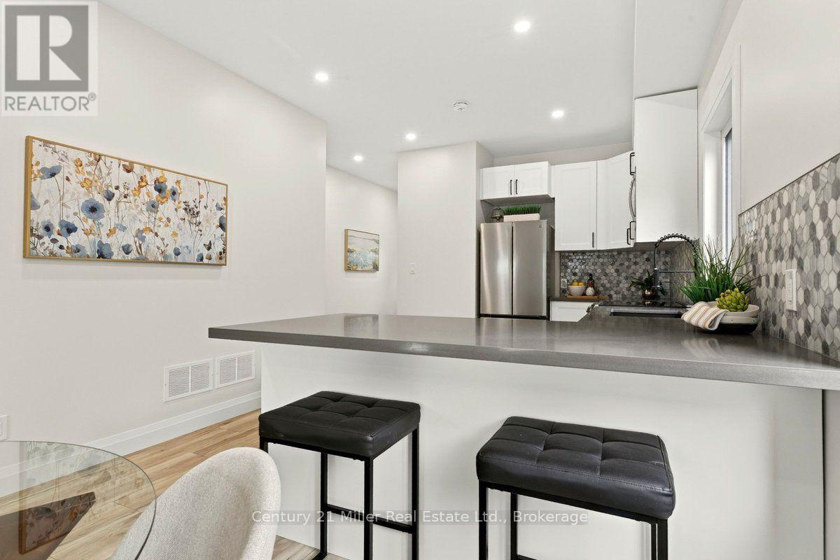 39 VICTORIA STREET - Image 8