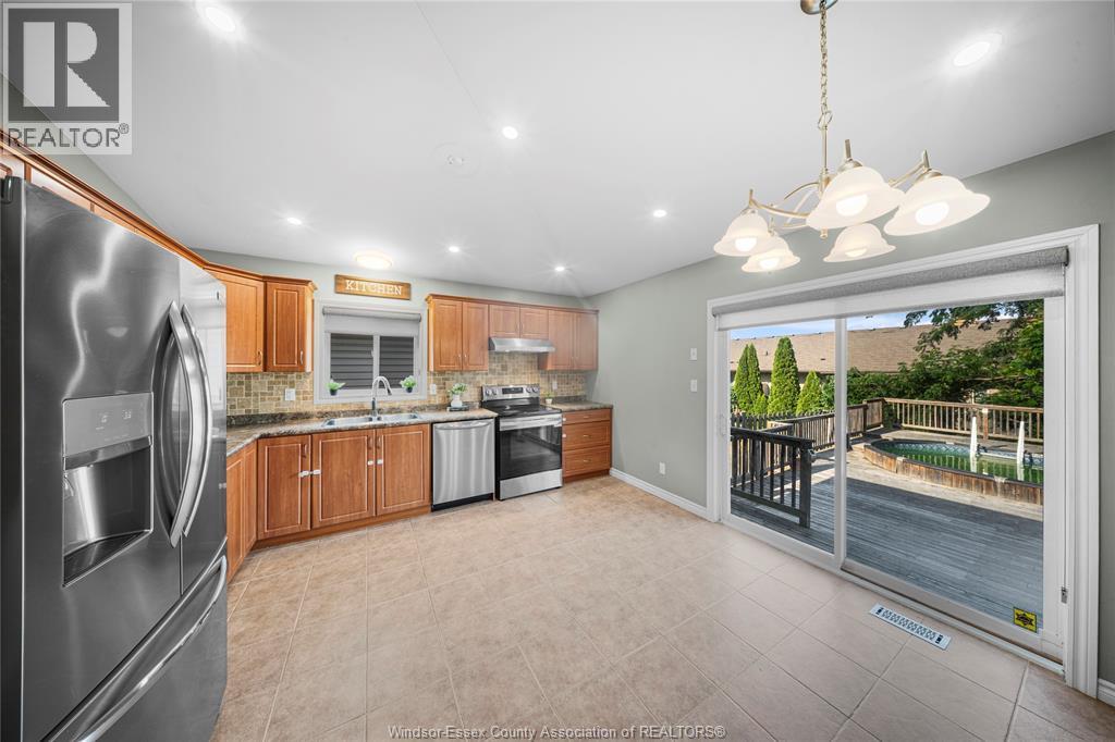 1412 KATELLA AVENUE - 9