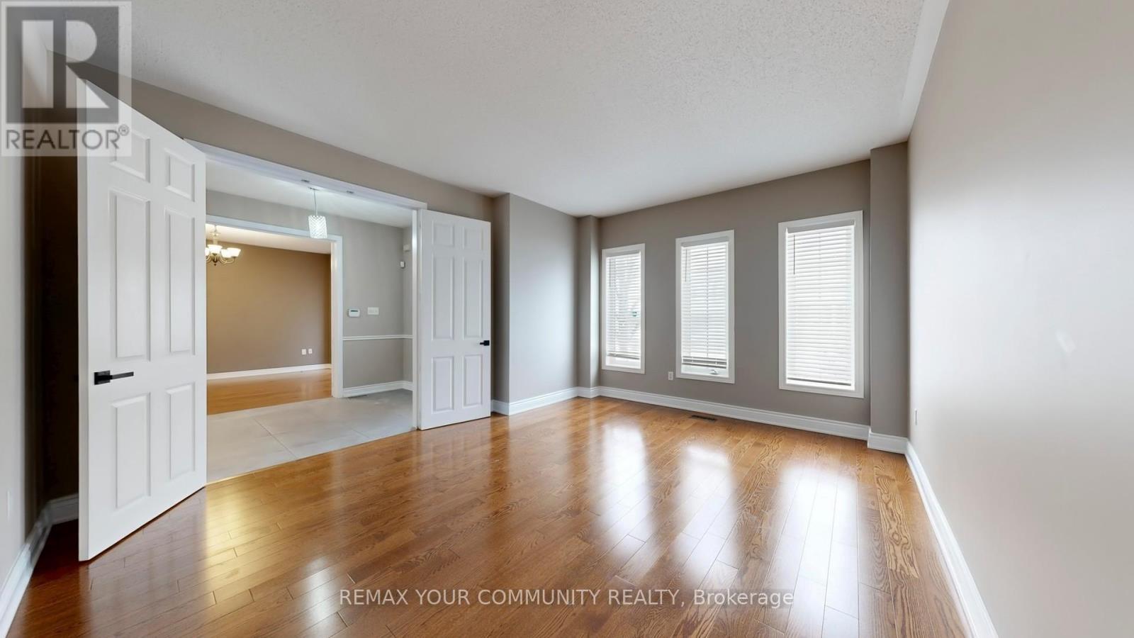 8 WESTACOTT AVENUE - 14