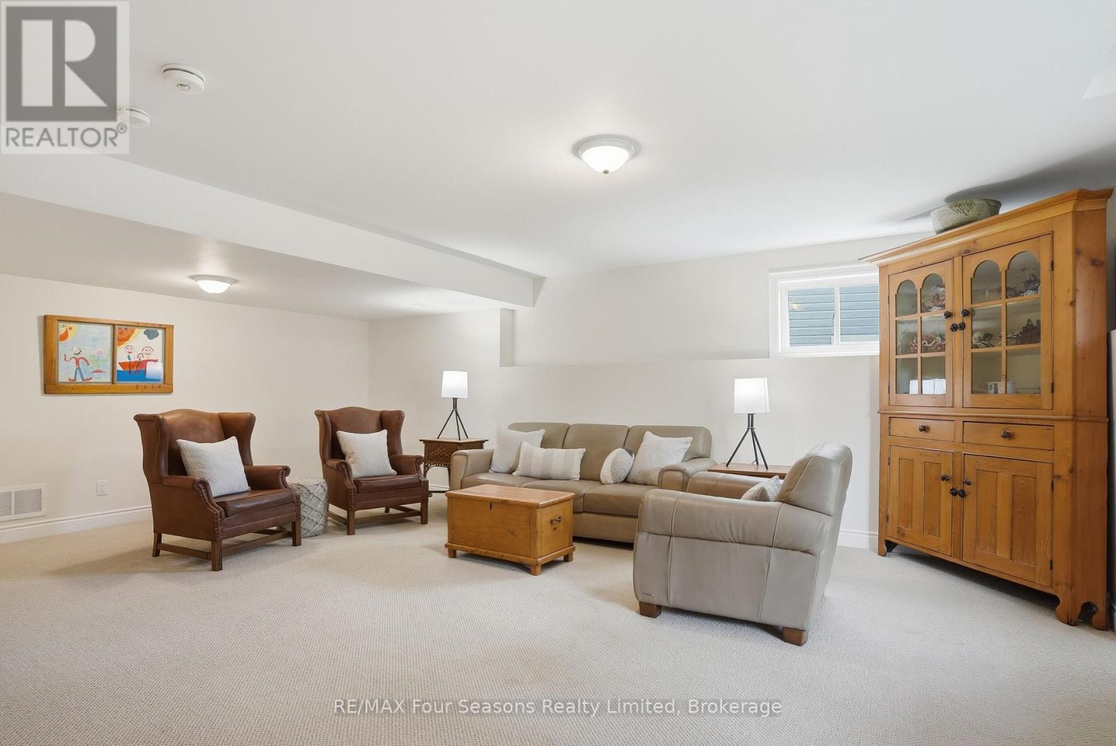 34 KARI CRESCENT - Image 32