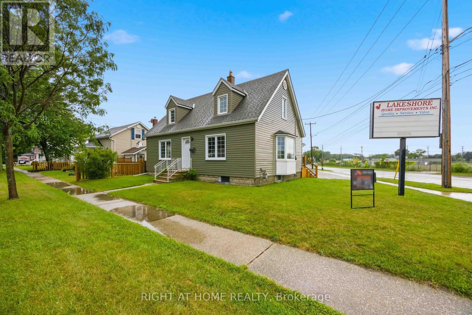 229 WATER STREET, Sarnia — photo 3