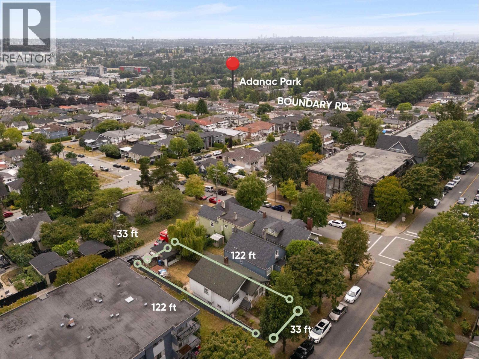 4 Bed, 2 Bath House for Sale in Burnaby – 3906 PENDER STREET, Burnaby – MLS# R3148839 - Image 9